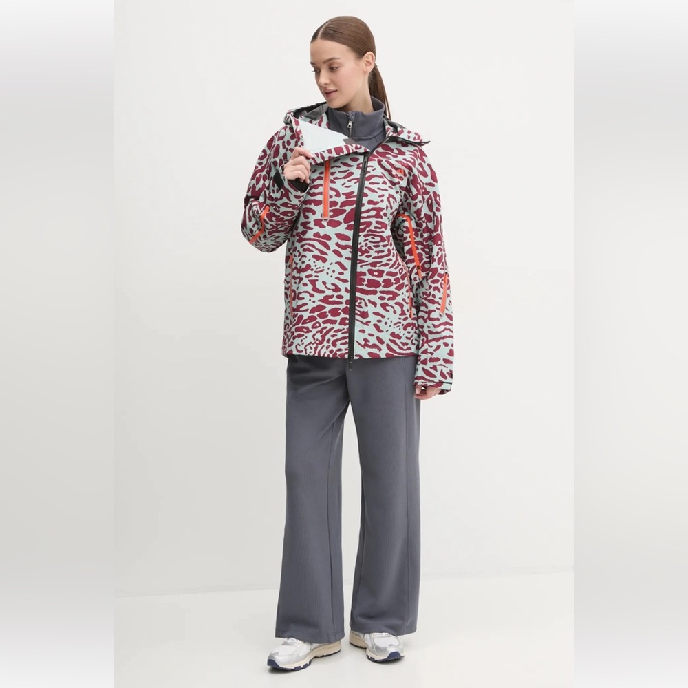 adidas by stella mccartney X Terrex True Nature 2L Jacket - Picture 5 of 9
